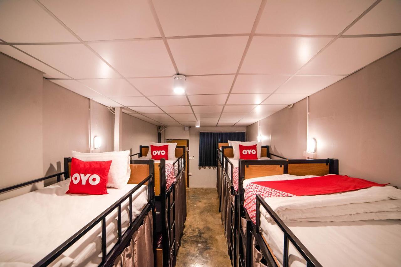 Oyo 480 Lemon Siam Hostel Bangkok Kültér fotó